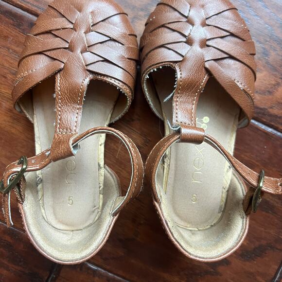 Next brand UK 5 US 6c Tbar Maryjane Style Sandal‎ Brown Leather Shoe Fisherman - Picture 2 of 7